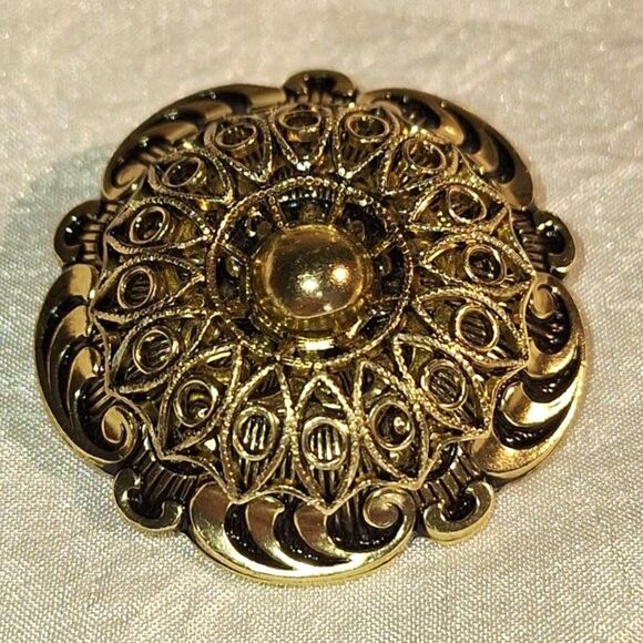 A West Germany Scarf Clip Filigree Gold Tone Elegant Ornate Renaissance - Picture 1 of 9